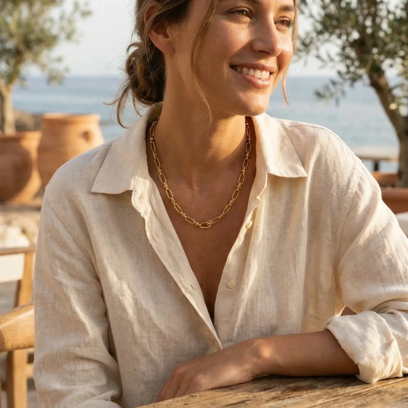 Jewelry lifestyle image: gold chain necklace lifestyle